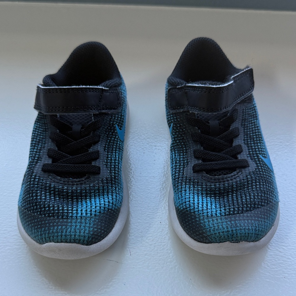 Nike Blue & Black Sneakers Size 11c